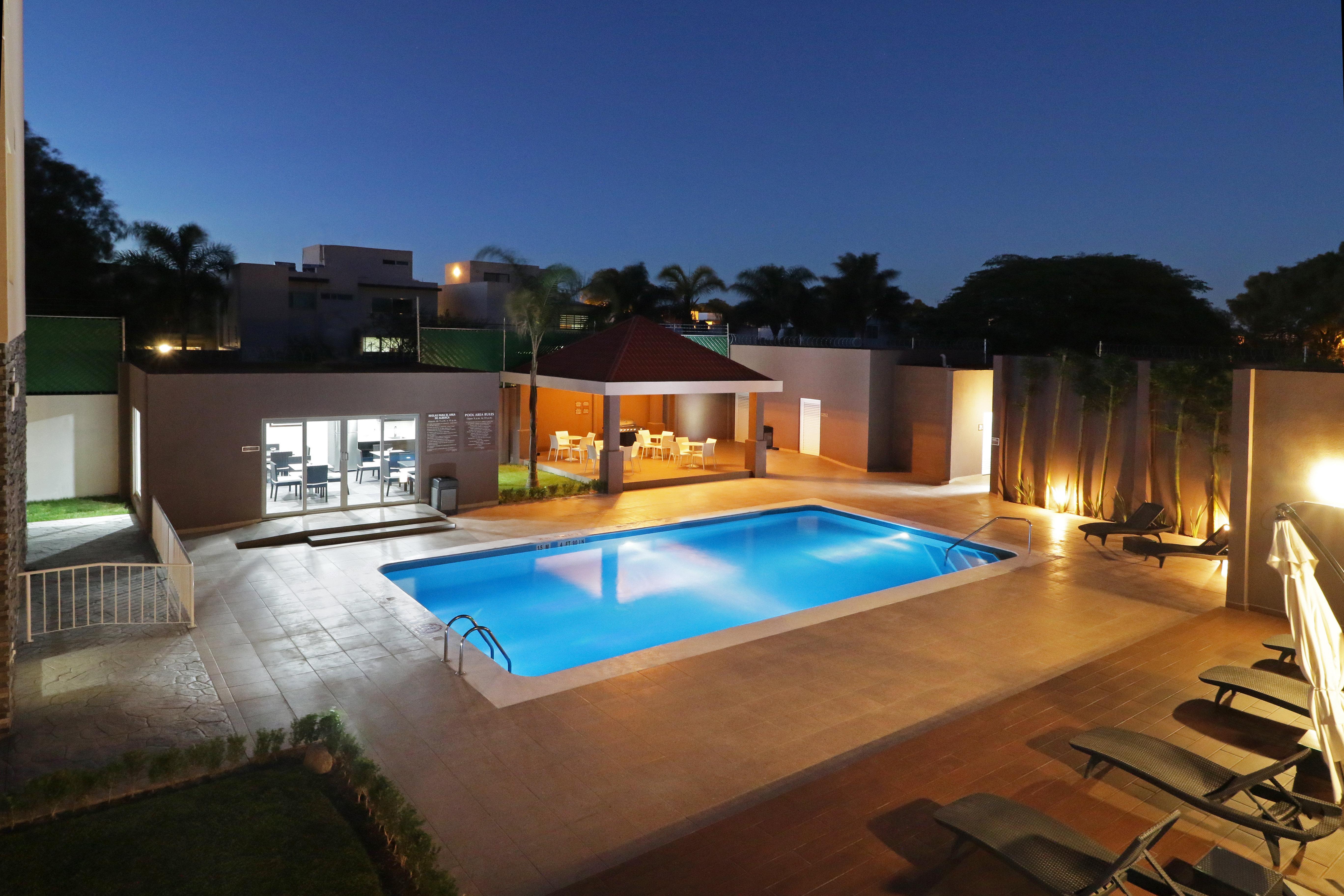 Candlewood Suites Celaya Celaya  Exterior foto